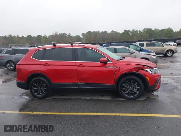 ✅ 2023 Volkswagen Tiguan SE • VIN: 3VV3B7AX4PM022619 • Лот: 43872542. Опубликован ранее на IAAI с пробегом 112 732 миль. Бесплатный доступ к архиву аукционных продаж из США и подробный отчёт об истории автомобиля на DreamBid. Изображение 13.