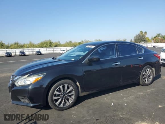 ✅ 2017 Nissan Altima SV • VIN: 1N4AL3AP4HC158060 • Lot: 91033705. Listed on Copart with 144,737 mi. Free auction sales archive from the USA and detailed vehicle history report at DreamBid. Image 1.