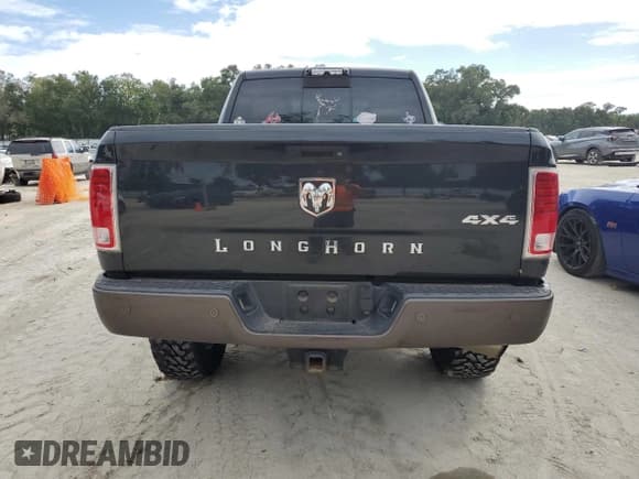 ✅ 2018 Ram 2500 Limited • VIN: 3C6UR5GL7JG258072 • Lot: 85266625. Listed on Copart with 84,866 mi. Free auction sales archive from the USA and detailed vehicle history report at DreamBid. Image 6.