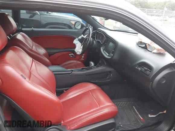 ✅ 2016 Dodge Challenger SXT • VIN: 2C3CDZAG9GH289701 • Lot: 43021951. Wystawiony na IAAI z przebiegiem 134 045 mil. Bezpłatny archiwum sprzedaży aukcyjnych z USA i szczegółowy raport historii pojazdu na DreamBid. Zdjęcie 5.