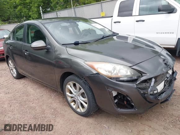 ✅ 2011 Mazda 3 S Sport • VIN: JM1BL1U69B1481738 • Лот: 42573738. Опубликован ранее на IAAI с пробегом 108 903 миль. Бесплатный доступ к архиву аукционных продаж из США и подробный отчёт об истории автомобиля на DreamBid. Изображение 1.