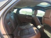 ✅ 2018 Jaguar XF • VIN: SAJBF4FN1JCY54174 • Lot: 81289445. Wystawiony na Copart z przebiegiem 105 622 mil. Bezpłatny archiwum sprzedaży aukcyjnych z USA i szczegółowy raport historii pojazdu na DreamBid. Zdjęcie 10.