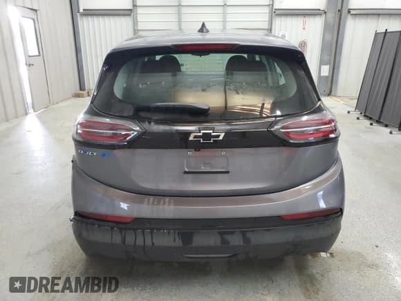✅ 2023 Chevrolet Bolt EV 1LT • VIN: 1G1FW6S08P4187007 • Lot: 77935124. Wystawiony na Copart z przebiegiem 17 472 mil. Bezpłatny archiwum sprzedaży aukcyjnych z USA i szczegółowy raport historii pojazdu na DreamBid. Zdjęcie 6.