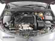 2019 Chevrolet Malibu LS z VIN 1G1ZC5ST8KF195678, wystawiony jako Copart lot #83762405 z przebiegiem 194 788 mil mil oraz Czysty tytuł • Clean title. Historia ofert i sprzedaży dostępna na DreamBid. Obrazek 11.