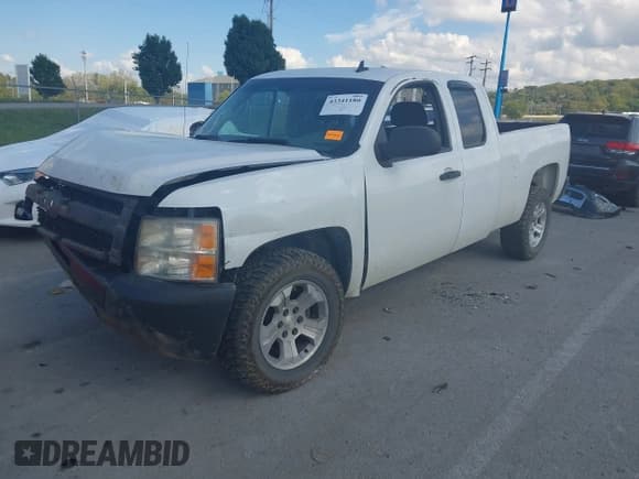 ✅ 2009 Chevrolet Silverado 1500 Work Truck • VIN: 1GCEC19X99Z139393 • Lot: 43341180. Listed on IAAI with 203,296 mi. Free auction sales archive from the USA and detailed vehicle history report at DreamBid. Image 18.