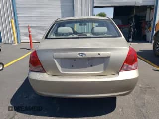 ✅ 2005 Hyundai Elantra GLS • VIN: KMHDN46D35U149616 • Lot: 81009975. Wystawiony na Copart z przebiegiem 233 904 mil. Bezpłatny archiwum sprzedaży aukcyjnych z USA i szczegółowy raport historii pojazdu na DreamBid. Zdjęcie 6.