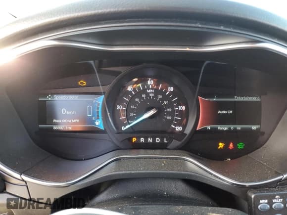 ✅ 2018 Ford Fusion Titanium • VIN: 3FA6P0SU6JR211684 • Lot: 85106915. Listed on Copart with 88,897 mi. Free auction sales archive from the USA and detailed vehicle history report at DreamBid. Image 9.