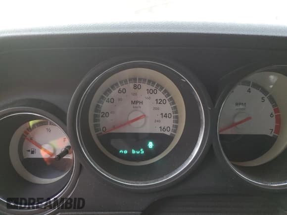 ✅ 2009 Dodge Challenger R/T • VIN: 2B3LJ54T19H621382 • Lot: 43258415. Wystawiony na Copart z przebiegiem Nie podano. Bezpłatny archiwum sprzedaży aukcyjnych z USA i szczegółowy raport historii pojazdu na DreamBid. Zdjęcie 9.