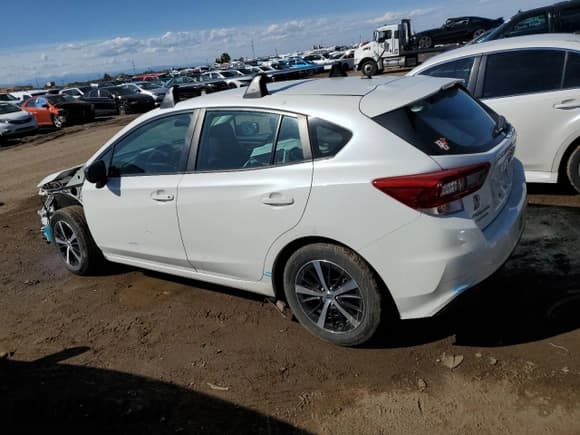 ✅ 2022 Subaru Impreza • VIN: 4S3GTAA6XN1724620 • Лот: 72901054. Опубликован ранее на Copart с пробегом 16 226 миль. Бесплатный доступ к архиву аукционных продаж из США и подробный отчёт об истории автомобиля на DreamBid. Изображение 2.