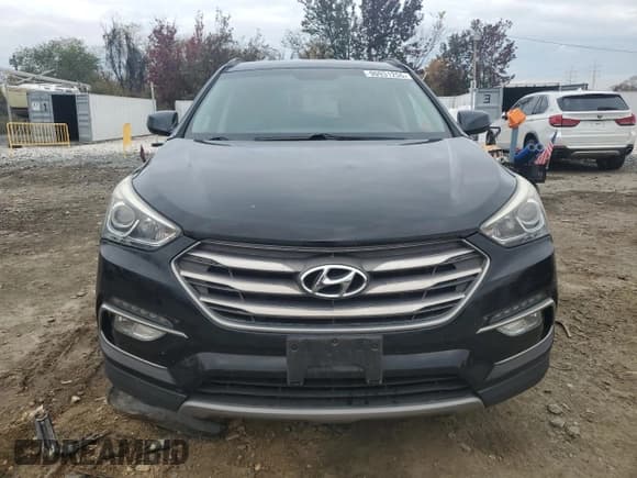 ✅ 2017 Hyundai Santa Fe 2.4L • VIN: 5XYZUDLB5HG399459 • Lot: 90931255. Listed on Copart with 148,903 mi. Free auction sales archive from the USA and detailed vehicle history report at DreamBid. Image 5.