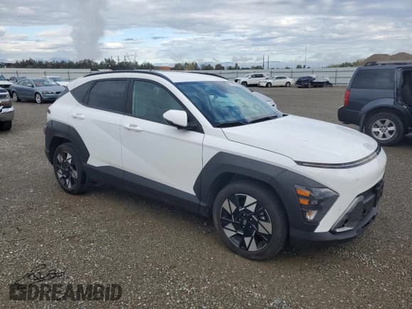 ✅ 2024 Hyundai Kona SEL • VIN: KM8HC3AB9RU087393 • Лот: 82178025. Опубликован ранее на Copart с пробегом 14 394 миль. Бесплатный доступ к архиву аукционных продаж из США и подробный отчёт об истории автомобиля на DreamBid. Изображение 4.