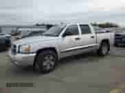 2006 Dodge Dakota SLT с VIN 1D7HW48N96S522864, выставлен на аукционе Copart как лот 72362234 с пробегом 105 840 миль миль и Чистый • Clean title. История ставок и продаж доступна на DreamBid. Изображение 1.