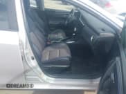 ✅ 2017 Toyota Corolla L • VIN: 5YFBURHE5HP587007 • Лот: 43238654. Опубликован ранее на IAAI с пробегом 120 783 миль. Бесплатный доступ к архиву аукционных продаж из США и подробный отчёт об истории автомобиля на DreamBid. Изображение 5.