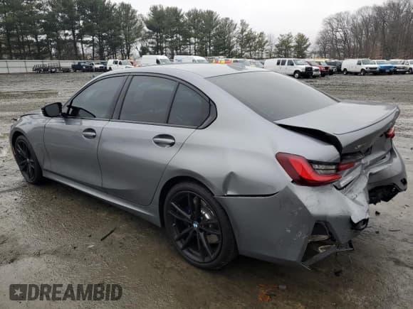 ✅ 2024 BMW 3 Series M340i xDrive • VIN: 3MW49FF03R8E30509 • Lot: 43375105. Wystawiony na Copart z przebiegiem Nie podano. Bezpłatny archiwum sprzedaży aukcyjnych z USA i szczegółowy raport historii pojazdu na DreamBid. Zdjęcie 2.