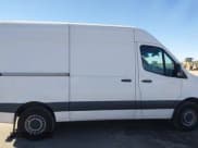 ✅ 2020 Mercedes-Benz Sprinter Cargo • VIN: W1W40BHY6LT035687 • Lot: 43796747. Listed on IAAI with 254,505 mi. Free auction sales archive from the USA and detailed vehicle history report at DreamBid. Image 13.