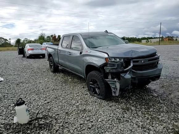 ✅ 2021 Chevrolet Silverado 1500 RST • VIN: 3GCUYEETXMG218619 • Лот: 85091355. Опубликован ранее на Copart с пробегом 163 439 миль. Бесплатный доступ к архиву аукционных продаж из США и подробный отчёт об истории автомобиля на DreamBid. Изображение 13.