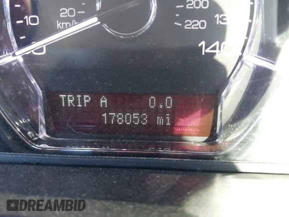 ✅ 2011 Lincoln MKS • VIN: 1LNHL9ER7BG604852 • Lot: 43563565. Listed on IAAI with 178,053 mi. Free auction sales archive from the USA and detailed vehicle history report at DreamBid. Image 16.