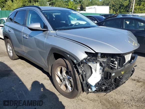 ✅ 2024 Hyundai Tucson SEL • VIN: 5NMJBCDE8RH394043 • Lot: 70275034. Wystawiony na Copart z przebiegiem 3 044 mil. Bezpłatny archiwum sprzedaży aukcyjnych z USA i szczegółowy raport historii pojazdu na DreamBid. Zdjęcie 4.