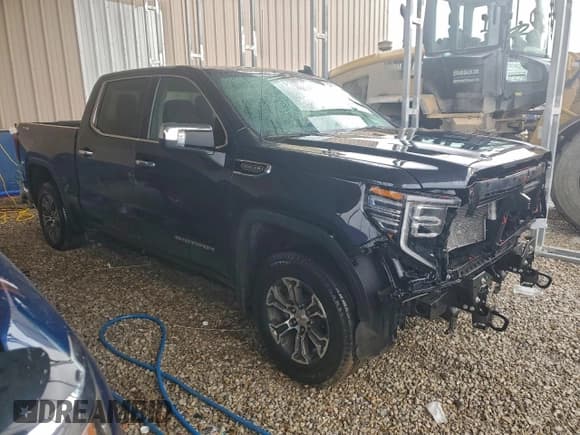 ✅ 2025 GMC Sierra 1500 SLT • VIN: 1GTUUDED4SZ287740 • Lot: 94707505. Wystawiony na Copart z przebiegiem 16 565 mil. Bezpłatny archiwum sprzedaży aukcyjnych z USA i szczegółowy raport historii pojazdu na DreamBid. Zdjęcie 4.