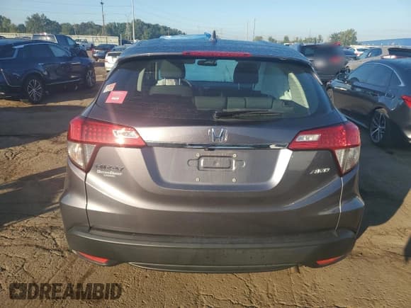 ✅ 2020 Honda HR-V LX • VIN: 3CZRU6H34LM738361 • Lot: 71094005. Wystawiony na Copart z przebiegiem Nie podano. Bezpłatny archiwum sprzedaży aukcyjnych z USA i szczegółowy raport historii pojazdu na DreamBid. Zdjęcie 6.