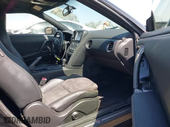 ✅ 2016 Nissan GT-R Premium • VIN: JN1AR5EF8GM290918 • Лот: 42476340. Опубликован ранее на IAAI с пробегом 23 667 миль. Бесплатный доступ к архиву аукционных продаж из США и подробный отчёт об истории автомобиля на DreamBid. Изображение 5.