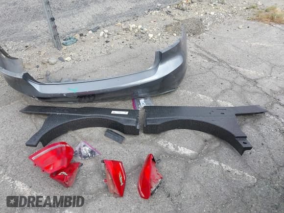 ✅ 2012 Volkswagen Passat S • VIN: 1VWAP7A3XCC096172 • Lot: 42283468. Wystawiony na IAAI z przebiegiem 131 968 mil. Bezpłatny archiwum sprzedaży aukcyjnych z USA i szczegółowy raport historii pojazdu na DreamBid. Zdjęcie 12.