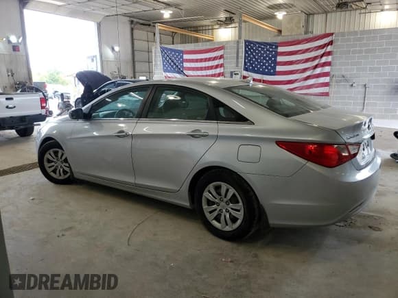 ✅ 2011 Hyundai Sonata GLS • VIN: 5NPEB4ACXBH157525 • Lot: 73369734. Listed on Copart with 165,503 mi. Free auction sales archive from the USA and detailed vehicle history report at DreamBid. Image 2.