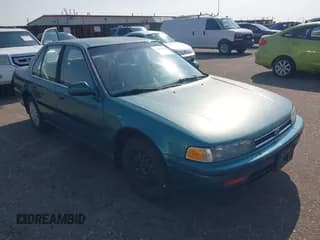 ✅ 1993 Honda Accord LX • VIN: 1HGCB7551PA033244 • Lot: 42789486. Wystawiony na IAAI z przebiegiem 368 309 mil. Bezpłatny archiwum sprzedaży aukcyjnych z USA i szczegółowy raport historii pojazdu na DreamBid. Zdjęcie 1.