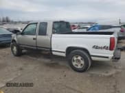 ✅ 1998 GMC Sierra 1500 • VIN: 2GTEK19R1W1542387 • Лот: 45483865. Опубликован ранее на Copart с пробегом 209 839 миль. Бесплатный доступ к архиву аукционных продаж из США и подробный отчёт об истории автомобиля на DreamBid. Изображение 2.