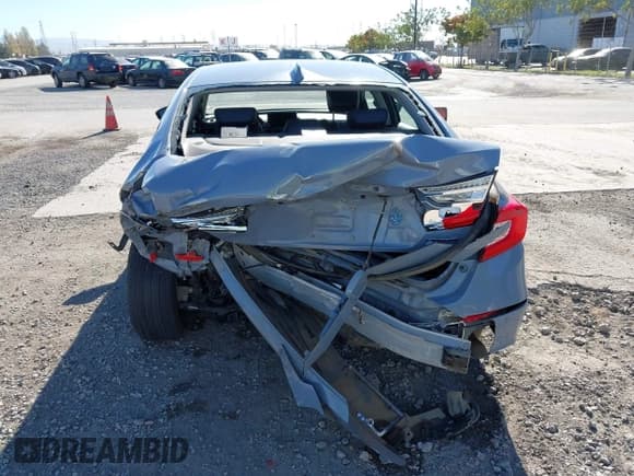 ✅ 2022 Honda Accord Touring • VIN: 1HGCV3F96NA006328 • Lot: 43605793. Listed on IAAI with 53,350 mi. Free auction sales archive from the USA and detailed vehicle history report at DreamBid. Image 16.