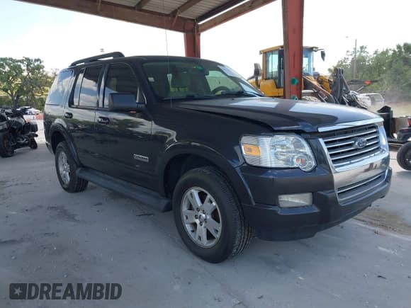 ✅ 2007 Ford Explorer XLT • VIN: 1FMEU63E97UB66066 • Lot: 41920036. Wystawiony na IAAI z przebiegiem 165 482 mil. Bezpłatny archiwum sprzedaży aukcyjnych z USA i szczegółowy raport historii pojazdu na DreamBid. Zdjęcie 1.