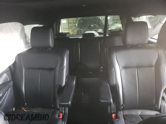 ✅ 2020 Ford Expedition XLT • VIN: 1FMJU1JT0LEA76148 • Lot: 74822174. Listed on Copart with 40,519 mi. Free auction sales archive from the USA and detailed vehicle history report at DreamBid. Image 10.
