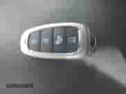 2022 Hyundai Santa Fe SEL z VIN 5NMS2DAJ8NH437222, wystawiony jako IAAI lot #43332247 z przebiegiem 8 539 mil mil oraz . Historia ofert i sprzedaży dostępna na DreamBid. Obrazek 11.