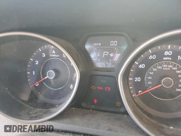 ✅ 2015 Hyundai Elantra SE • VIN: 5NPDH4AE1FH642654 • Lot: 86889085. Listed on Copart with 190,572 mi. Free auction sales archive from the USA and detailed vehicle history report at DreamBid. Image 9.