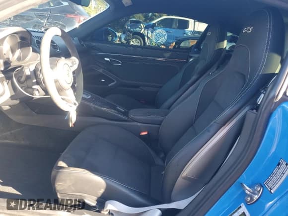 ✅ 2024 Porsche 718 Cayman GTS 4.0 • VIN: WP0AD2A86RK270103 • Lot: 82456705. Wystawiony na Copart z przebiegiem 5 687 mil. Bezpłatny archiwum sprzedaży aukcyjnych z USA i szczegółowy raport historii pojazdu na DreamBid. Zdjęcie 7.