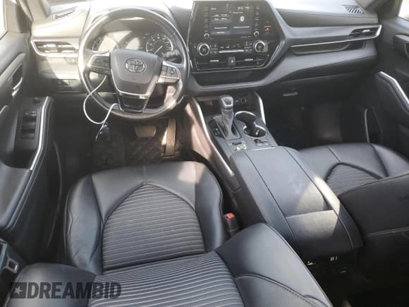 ✅ 2021 Toyota Highlander XSE • VIN: 5TDLZRBH6MS061589 • Lot: 84456345. Listed on Copart with 74,424 mi. Free auction sales archive from the USA and detailed vehicle history report at DreamBid. Image 8.