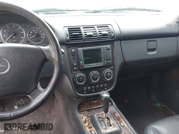 ✅ 2005 Mercedes-Benz M 350 • VIN: 4JGAB57E85A530954 • Лот: 43872467. Опубликован ранее на IAAI с пробегом 132 565 миль. Бесплатный доступ к архиву аукционных продаж из США и подробный отчёт об истории автомобиля на DreamBid. Изображение 15.