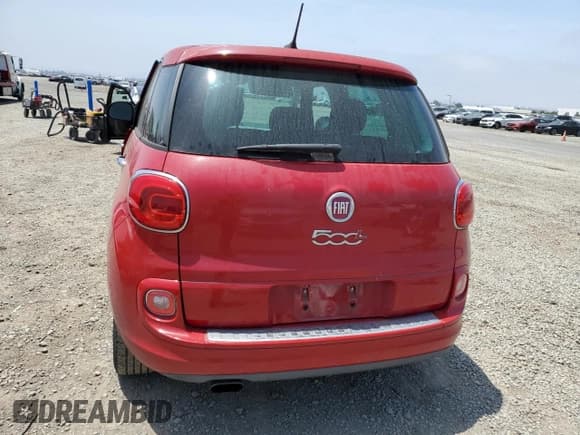 ✅ 2015 FIAT 500L Easy • VIN: ZFBCFABH9FZ030089 • Lot: 60748465. Listed on Copart with 120,047 mi. Free auction sales archive from the USA and detailed vehicle history report at DreamBid. Image 6.