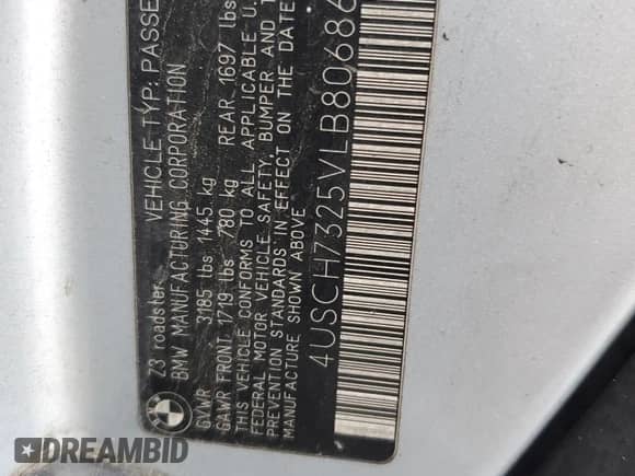 1997 BMW 3 Series Z3 1.9 with VIN 4USCH7325VLB80686, listed as a Copart auction lot 90709565 with 127,908 mi miles and Salvage title. Bid and sale history available at DreamBid. Image 13.