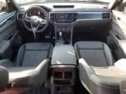 ✅ 2023 Volkswagen Atlas SEL • VIN: 1V2SE2CA4PC222834 • Лот: 84332694. Опубликован ранее на Copart с пробегом 23 093 миль. Бесплатный доступ к архиву аукционных продаж из США и подробный отчёт об истории автомобиля на DreamBid. Изображение 8.