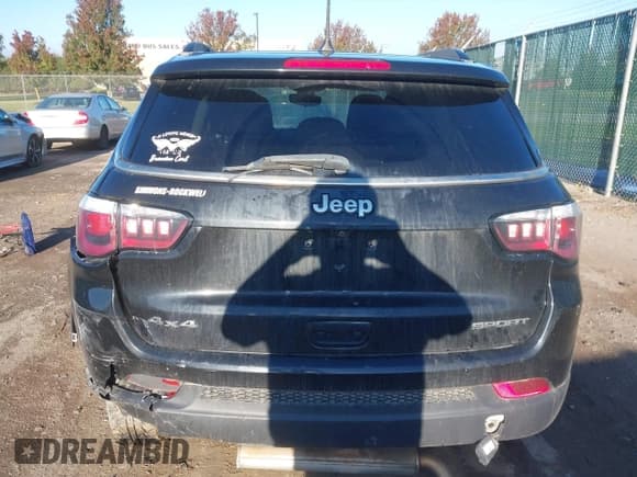 ✅ 2019 Jeep Compass Sport • VIN: 3C4NJDAB7KT850935 • Лот: 43434718. Опубликован ранее на IAAI с пробегом 101 226 миль. Бесплатный доступ к архиву аукционных продаж из США и подробный отчёт об истории автомобиля на DreamBid. Изображение 17.