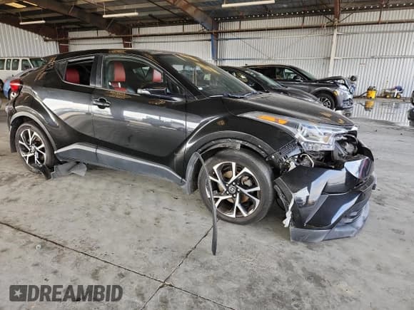 ✅ 2018 Toyota C-HR XLE • VIN: NMTKHMBX6JR044889 • Lot: 90109175. Wystawiony na Copart z przebiegiem 54 453 mil. Bezpłatny archiwum sprzedaży aukcyjnych z USA i szczegółowy raport historii pojazdu na DreamBid. Zdjęcie 4.