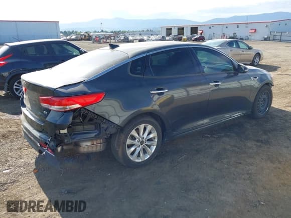 ✅ 2016 Kia Optima EX • VIN: 5XXGU4L3XGG095952 • Lot: 42496671. Wystawiony na IAAI z przebiegiem 77 554 mil. Bezpłatny archiwum sprzedaży aukcyjnych z USA i szczegółowy raport historii pojazdu na DreamBid. Zdjęcie 4.