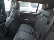 ✅ 2025 Rivian R1S Adventure • VIN: 7PDSGBBA1SN073415 • Lot: 43064933. Wystawiony na IAAI z przebiegiem 4 060 mil. Bezpłatny archiwum sprzedaży aukcyjnych z USA i szczegółowy raport historii pojazdu na DreamBid. Zdjęcie 8.