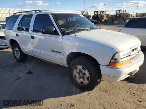 ✅ 2003 Chevrolet Blazer LS • VIN: 1GNDT13X53K113210 • Lot: 86111974. Listed on Copart with Not provided miles. Access the free auction sales archive from the USA and view a detailed vehicle history report at DreamBid. Image 4.