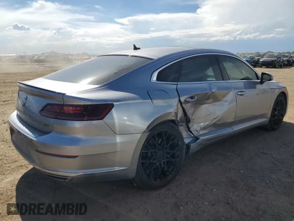 ✅ 2019 Volkswagen Arteon SEL R-Line • VIN: WVWSR7AN2KE019639 • Лот: 81587085. Опубликован ранее на Copart с пробегом 74 435 миль. Бесплатный доступ к архиву аукционных продаж из США и подробный отчёт об истории автомобиля на DreamBid. Изображение 3.