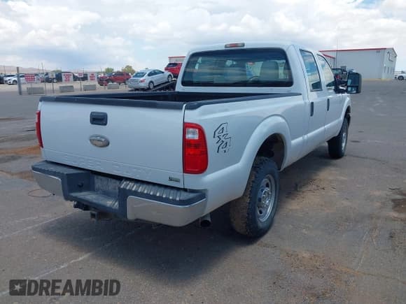 ✅ 2011 Ford F-250 XL • VIN: 1FT7W2B6XBEC15207 • Лот: 42484763. Опубликован ранее на IAAI с пробегом 84 620 миль. Бесплатный доступ к архиву аукционных продаж из США и подробный отчёт об истории автомобиля на DreamBid. Изображение 4.