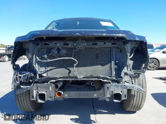 ✅ 2018 Ford F-150 XL • VIN: 1FTEW1CP4JKF13972 • Lot: 43540872. Wystawiony na IAAI z przebiegiem 166 562 mil. Bezpłatny archiwum sprzedaży aukcyjnych z USA i szczegółowy raport historii pojazdu na DreamBid. Zdjęcie 6.