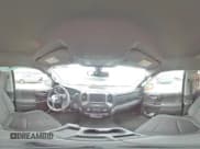 ✅ 2020 Chevrolet Silverado 1500 Custom • VIN: 3GCPWBEFXLG409841 • Lot: 88945145. Wystawiony na Copart z przebiegiem 99 475 mil. Bezpłatny archiwum sprzedaży aukcyjnych z USA i szczegółowy raport historii pojazdu na DreamBid. Zdjęcie 13.