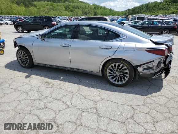 ✅ 2025 Lexus ES 350 Ultra Luxury • VIN: 58AFZ1B15SU189935 • Lot: 55284025. Listed on Copart with 21,684 mi. Free auction sales archive from the USA and detailed vehicle history report at DreamBid. Image 2.